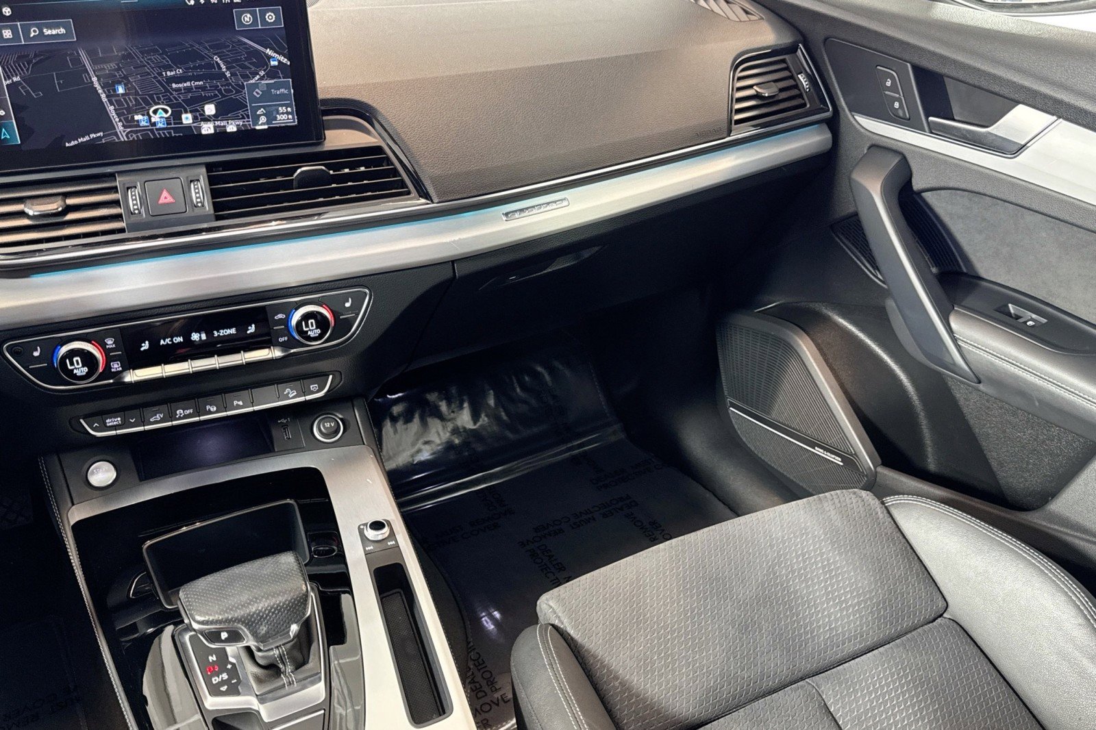 Used 2022 Audi Q5 e Prestige w/ Prestige Package image 22