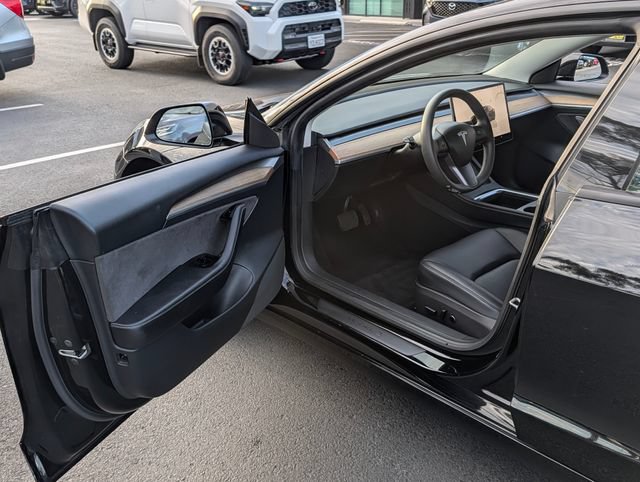 Used 2023 Tesla Model 3 Standard Range RWD image 26