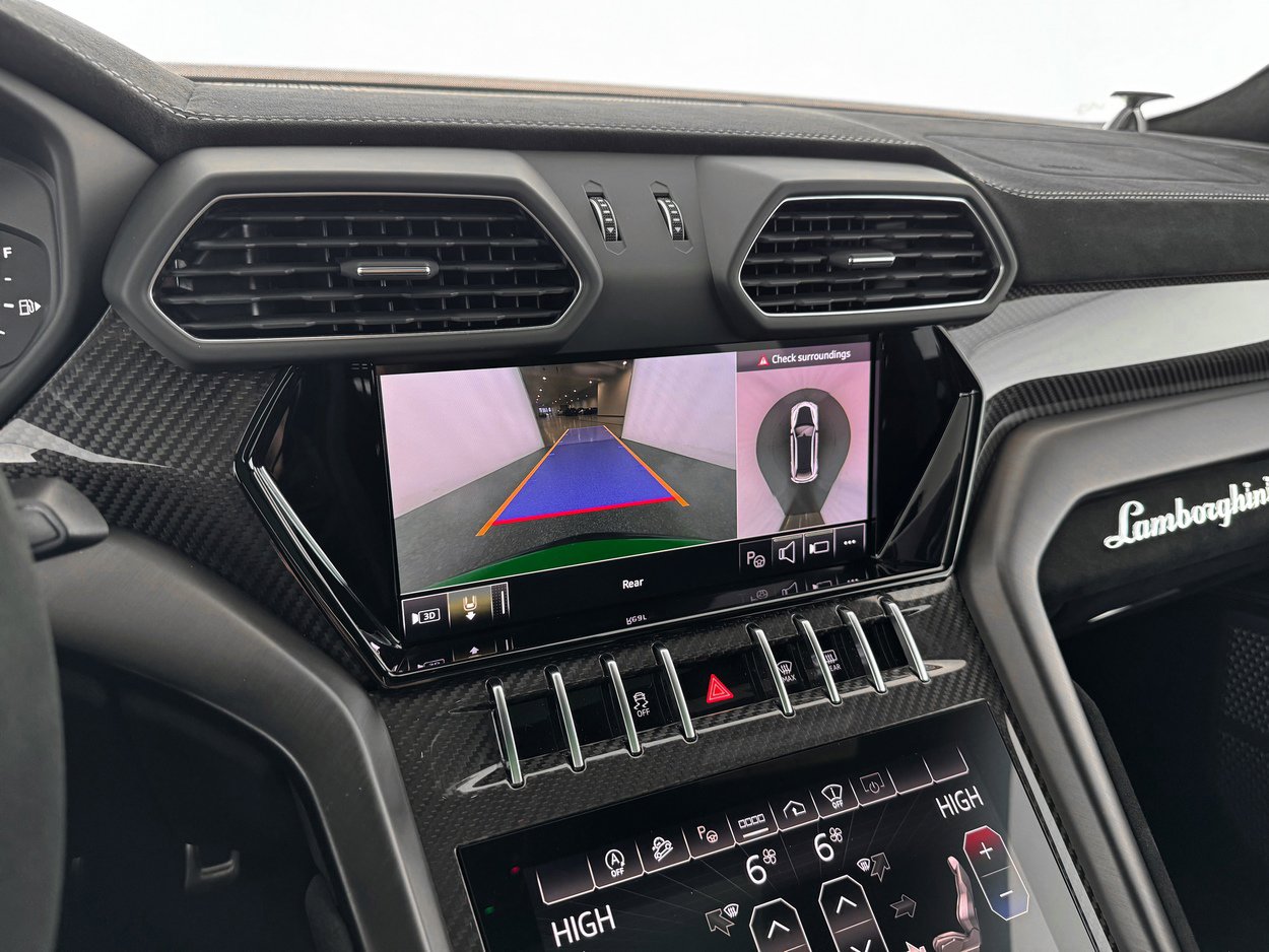 Used 2024 Lamborghini Urus Performante image 32