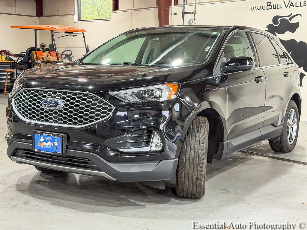 Certified 2024 Ford Edge SEL w/ Convenience Package AWD/4WD image 3