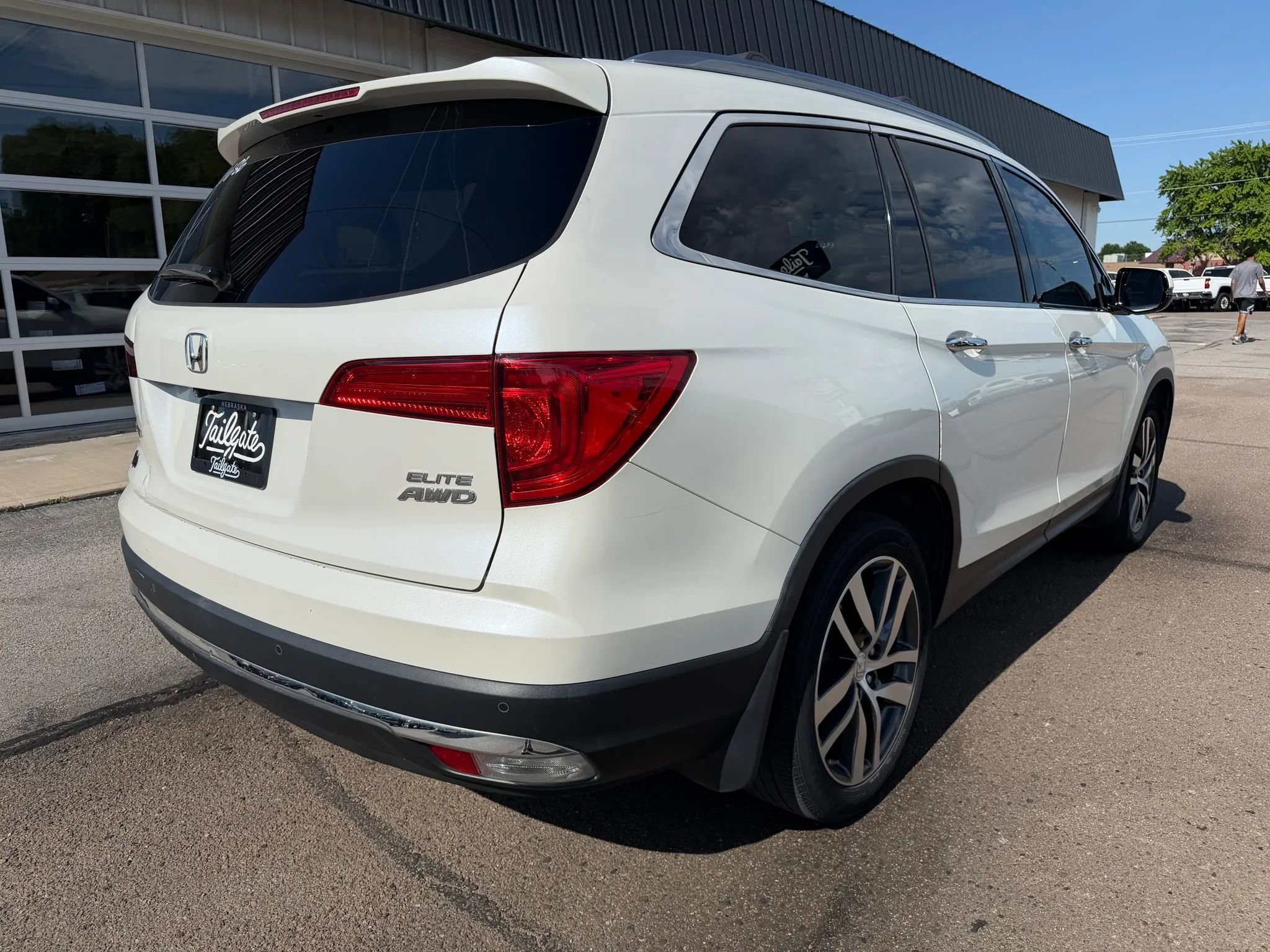 Used 2017 Honda Pilot Elite image 7