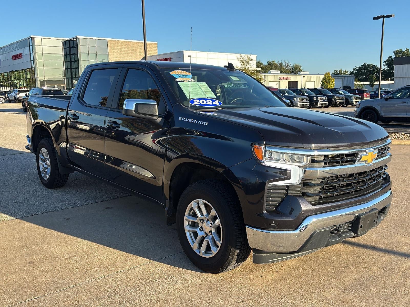 Used 2023 Chevrolet Silverado 1500 LT AWD/4WD image 1