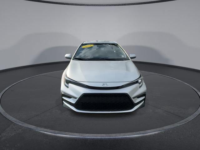 Used 2025 Toyota Corolla SE image 5