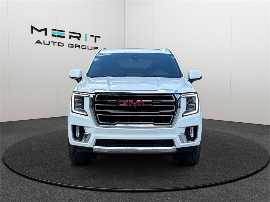 Used 2022 GMC Yukon SLT w/ SLT Premium Package RWD image 3