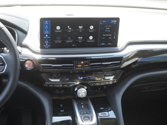 Used 2025 Acura MDX w/ Technology Package AWD/4WD image 16