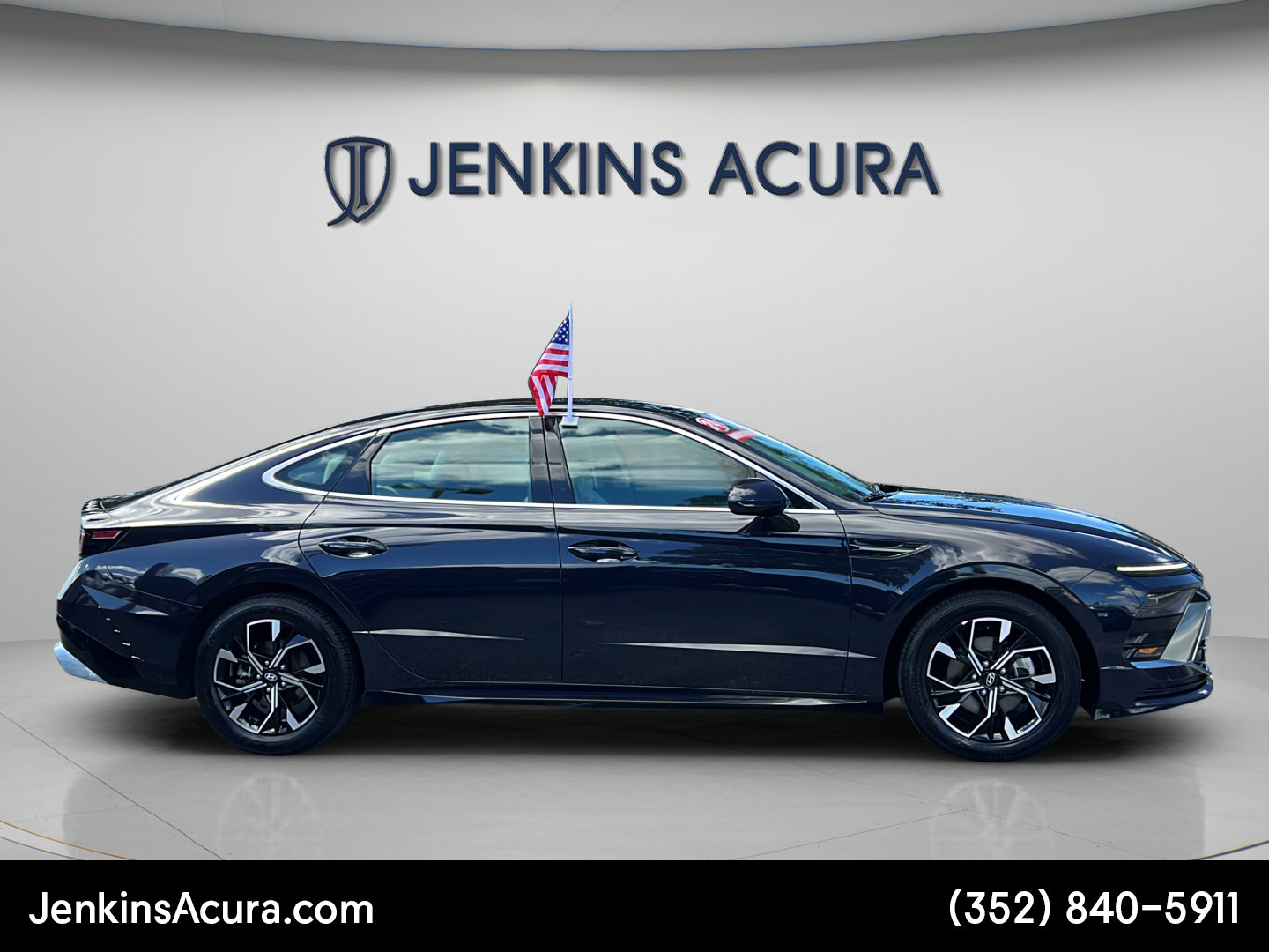 Used 2024 Hyundai Sonata SEL FWD image 2