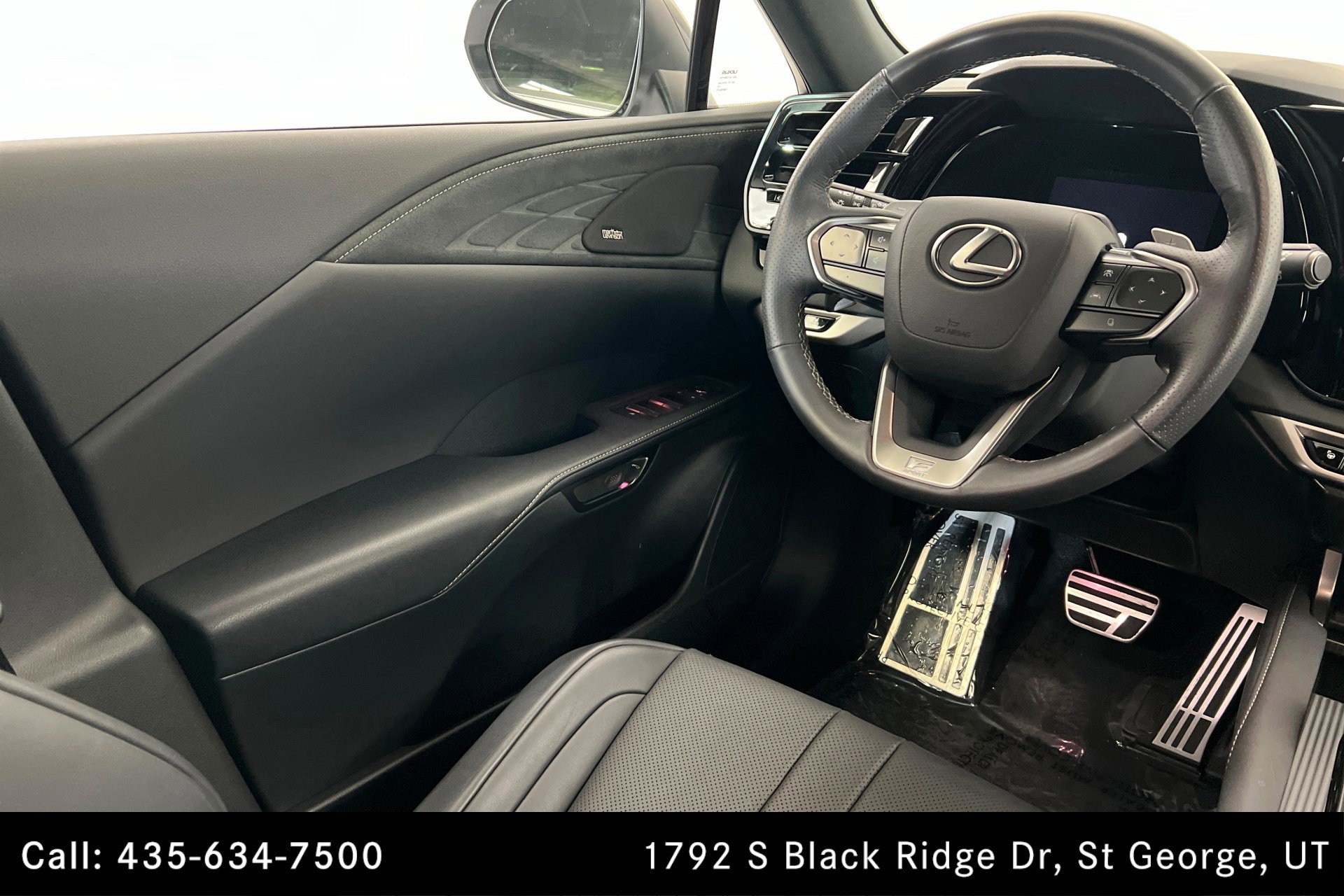 Used 2024 Lexus RX 350 F Sport w/ Convenience Package image 11