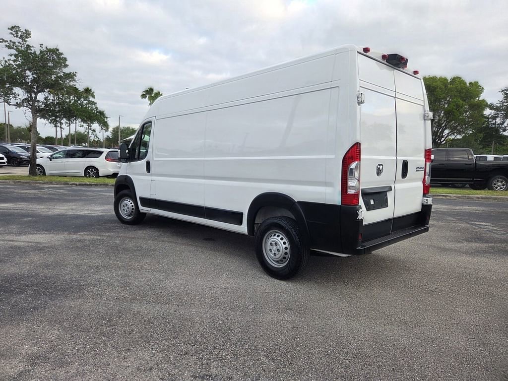 Used 2024 RAM ProMaster 2500 w/ Convenience Group FWD image 8