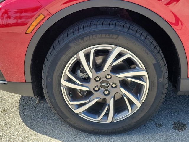 Certified 2024 Lincoln Corsair FWD w/ Equipment Group 101A image 8