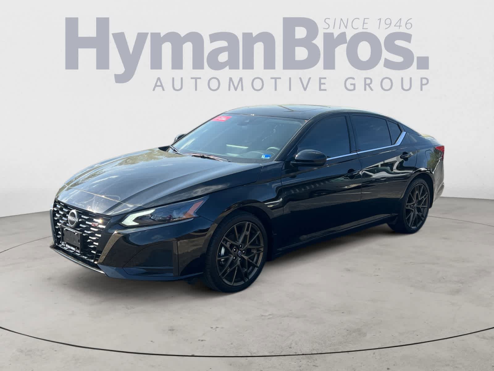 Certified 2025 Nissan Altima 2.5 SR w/ SR Premium Package FWD image 8