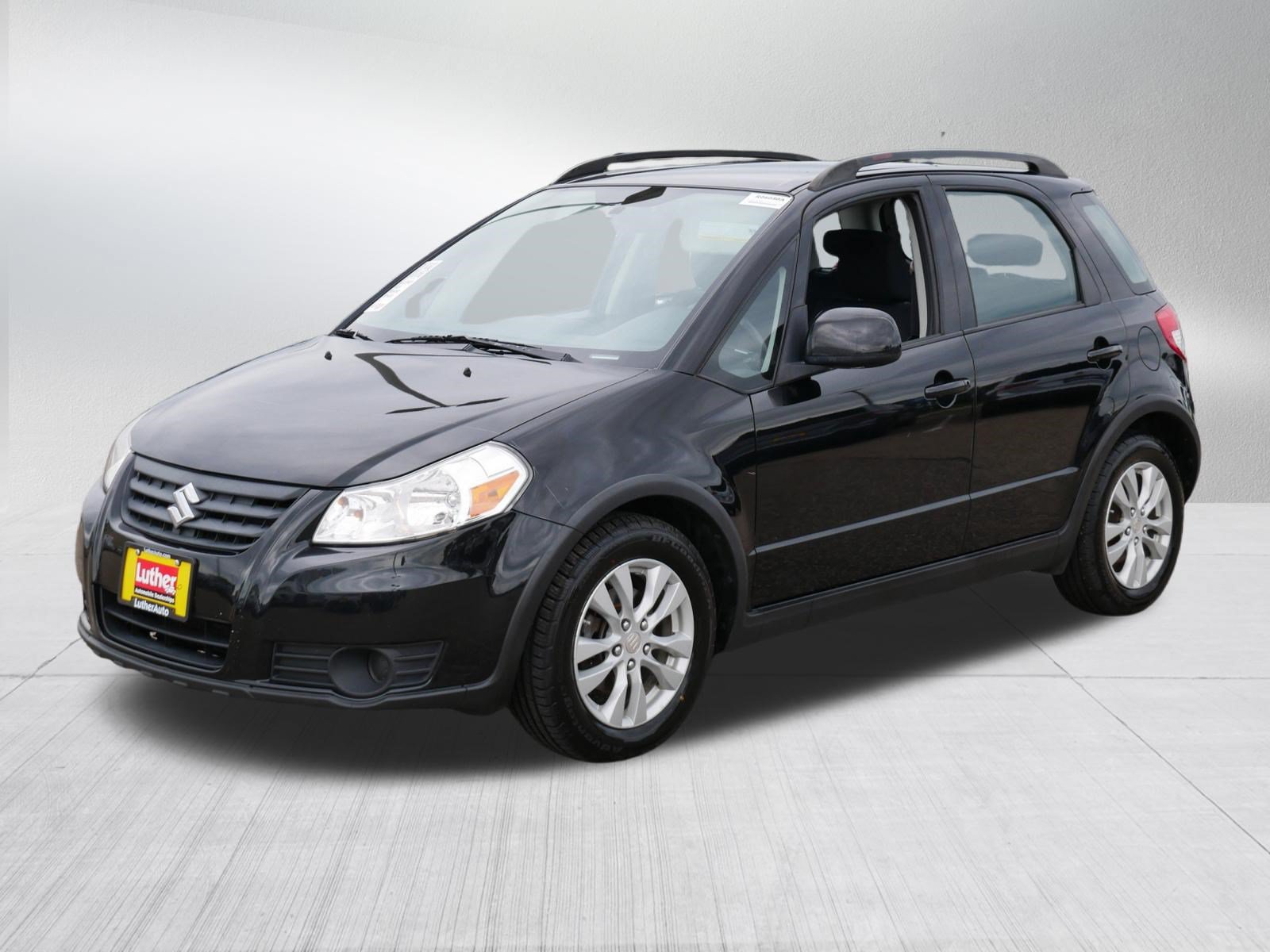 Used 2013 Suzuki SX4 Premium AWD/4WD image 3