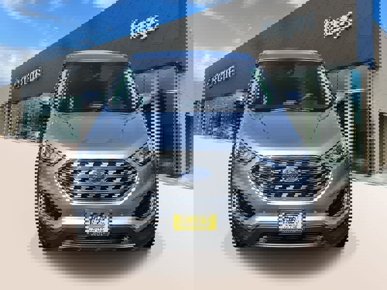 Used 2022 Ford Edge Titanium image 2