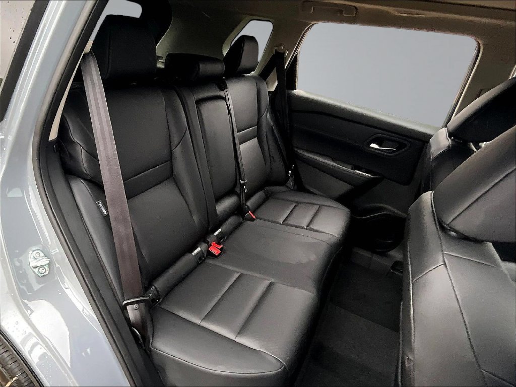 New 2026 Nissan Rogue Dark Armor AWD/4WD image 9