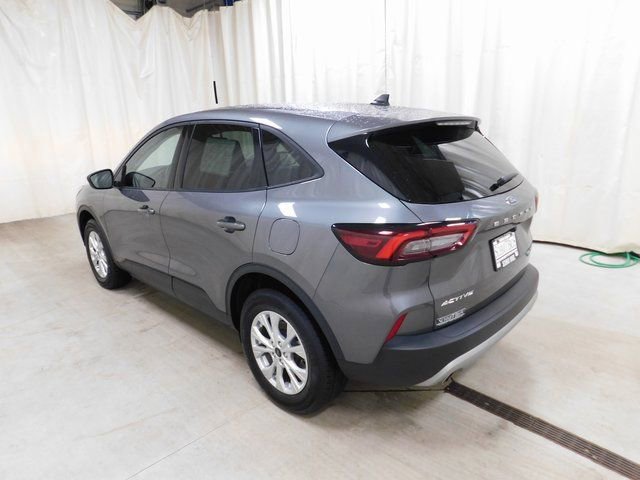 Used 2025 Ford Escape Active image 17
