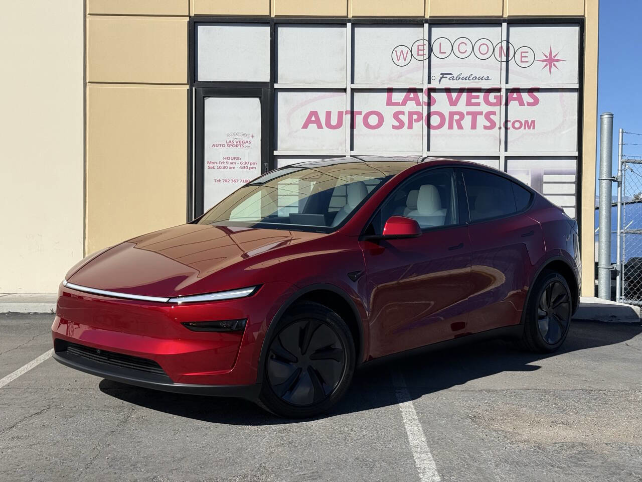 Used 2026 Tesla Model Y Long Range image 4