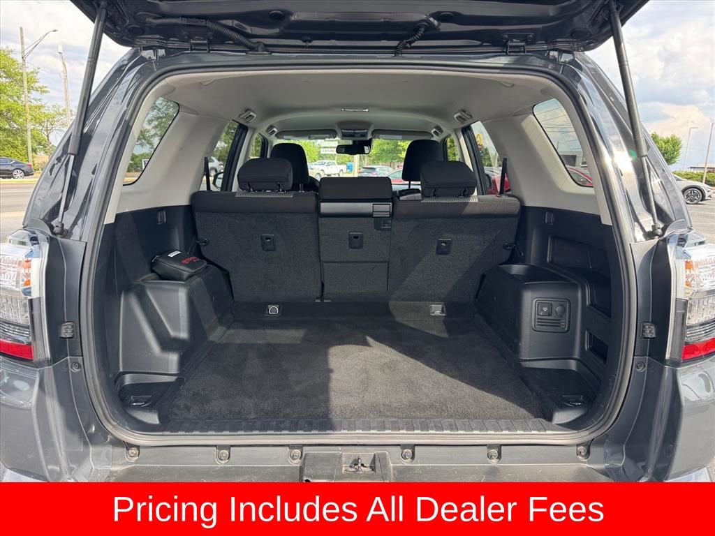 Used 2024 Toyota 4Runner SR5 RWD image 10