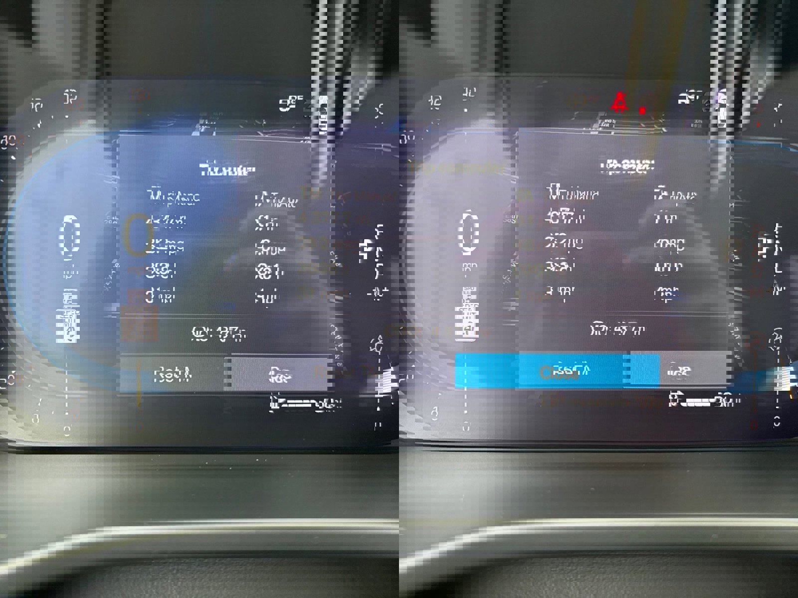 New 2025 Volvo XC40 B5 Plus w/ Protection Package Premier image 16