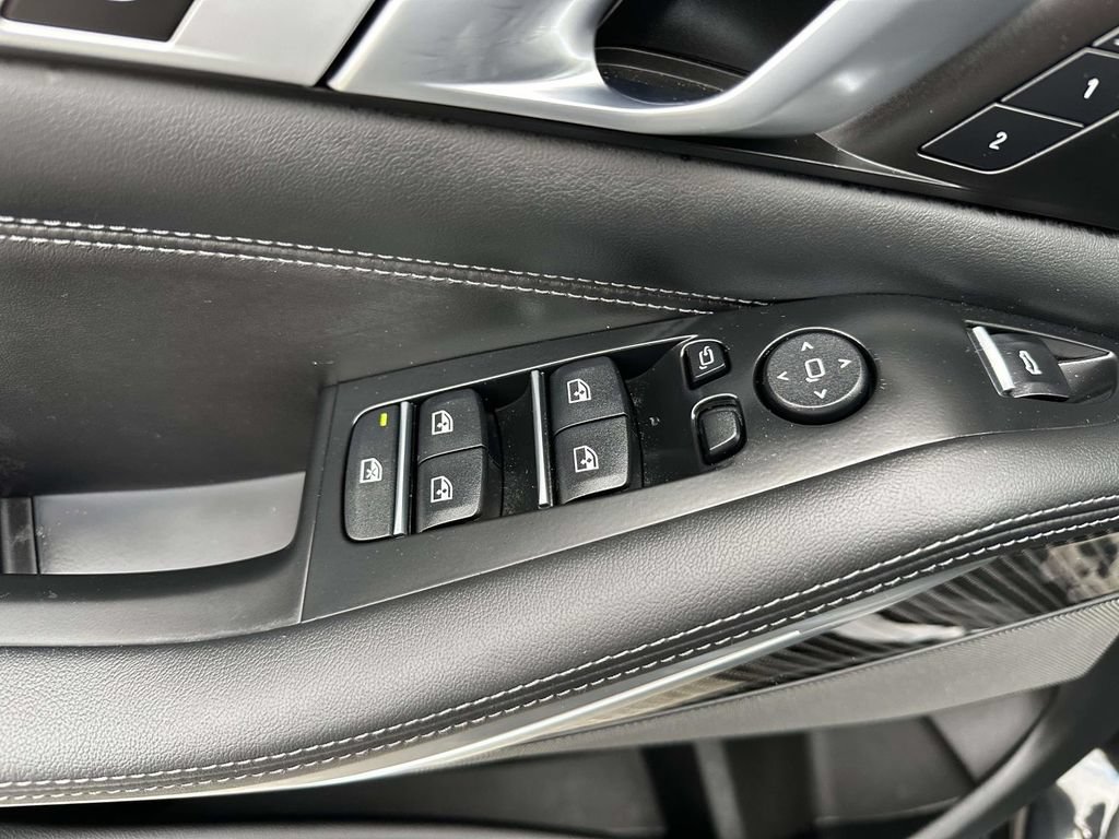 Used 2023 BMW X5 M w/ Executive Package AWD/4WD image 22
