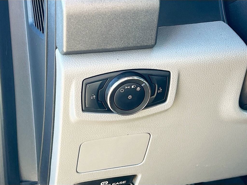 Used 2020 Ford F550 XL image 10