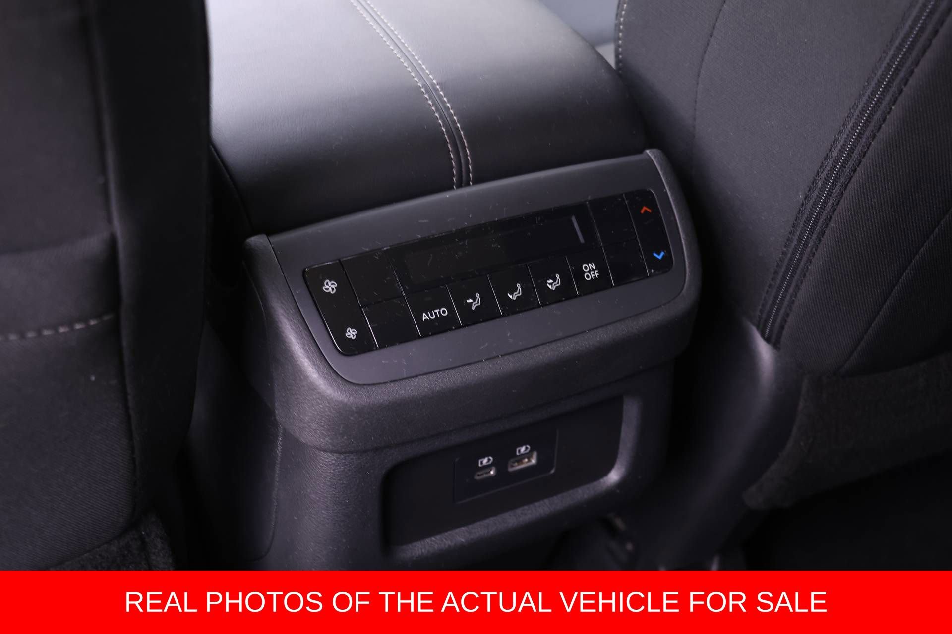 Used 2025 Nissan Pathfinder SV FWD image 12