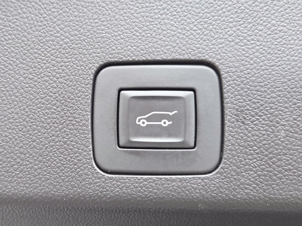 Used 2023 Buick Encore GX Essence w/ Experience Buick Package AWD/4WD image 27