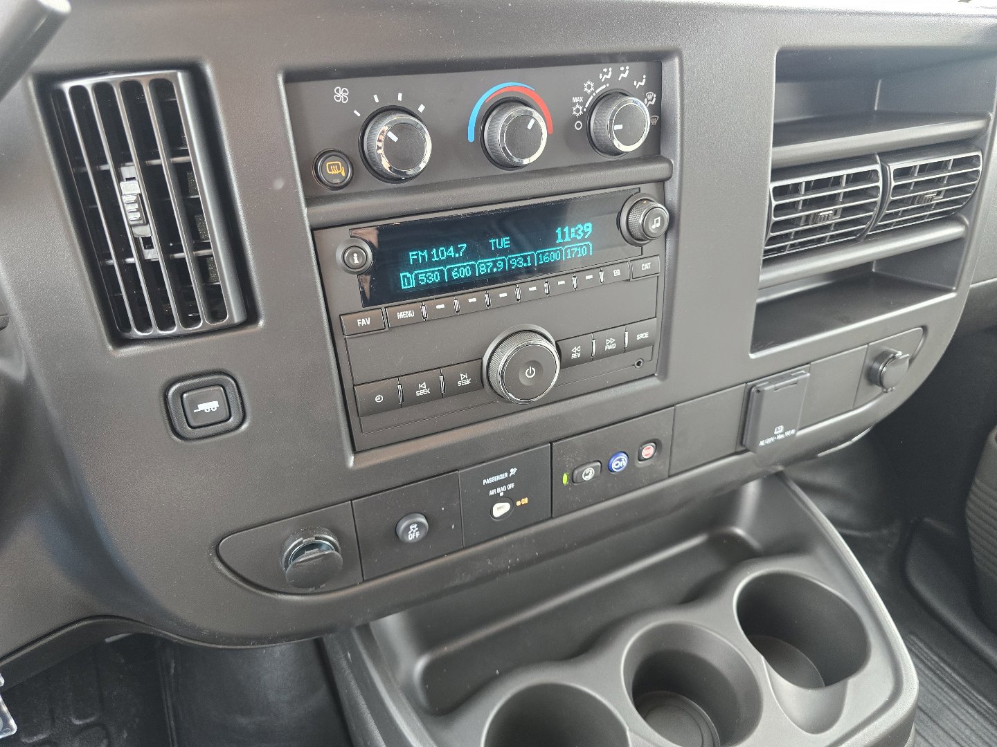 New 2026 Chevrolet Express 2500 Extended w/ Driver Convenience Package RWD image 16