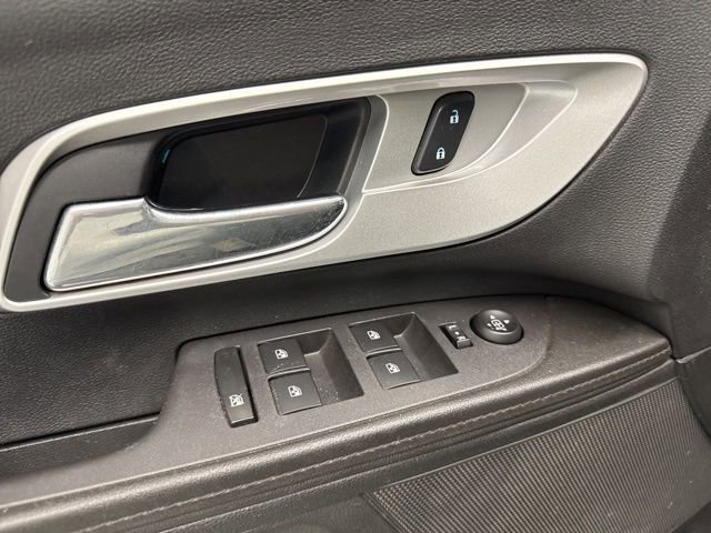 Used 2016 Chevrolet Equinox LTZ w/ Enhanced Convenience Package image 19