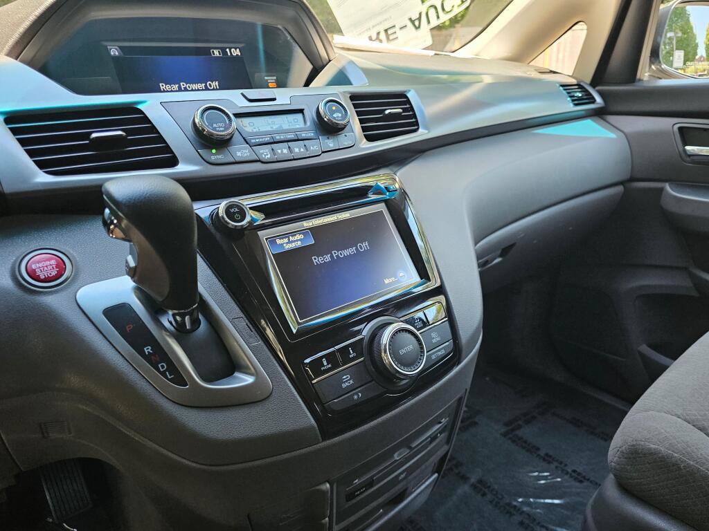 Used 2017 Honda Odyssey SE image 27
