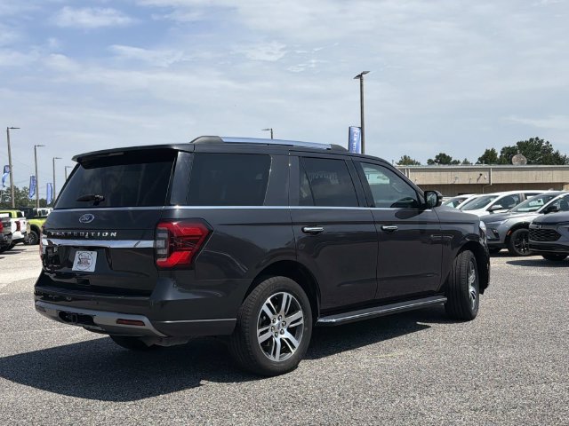 Used 2023 Ford Expedition Limited RWD image 10