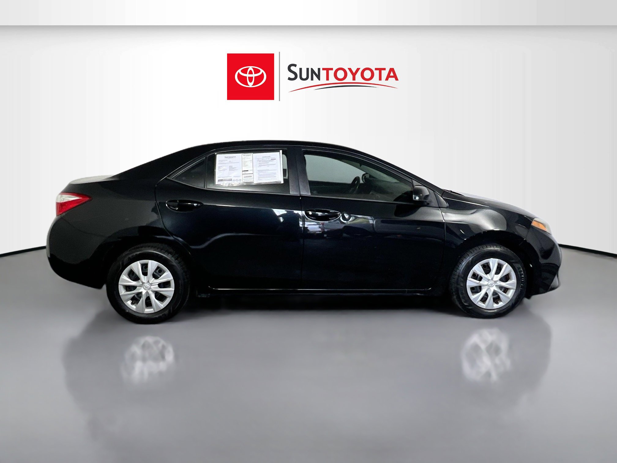 Used 2016 Toyota Corolla L image 2