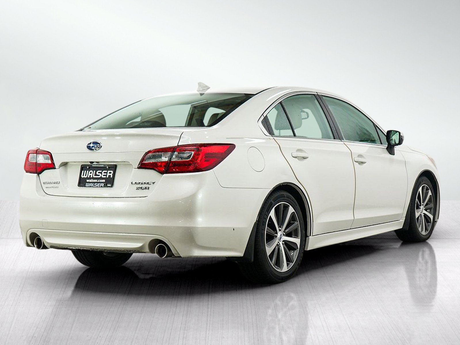 Used 2016 Subaru Legacy 3.6R Limited AWD/4WD image 5