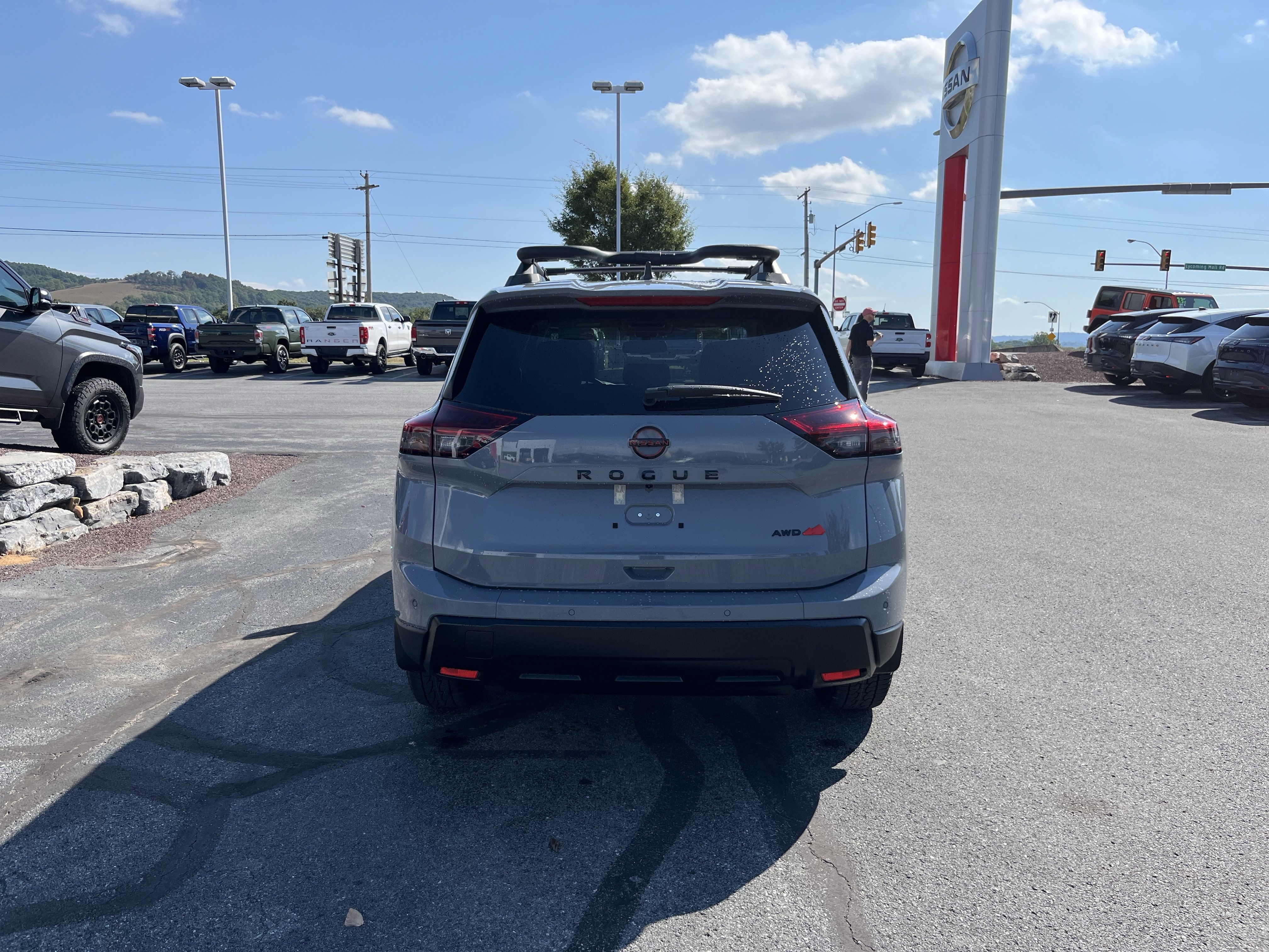New 2026 Nissan Rogue SV image 4