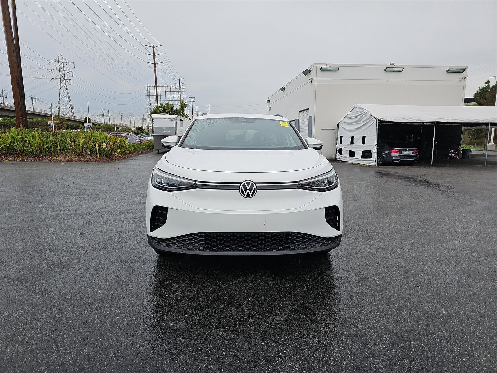 Used 2023 Volkswagen ID.4 2WD image 2