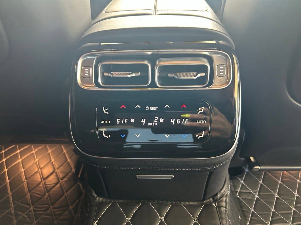 Used 2022 Mercedes-Benz S 580 4MATIC Sedan w/ Rear Seat Package image 30