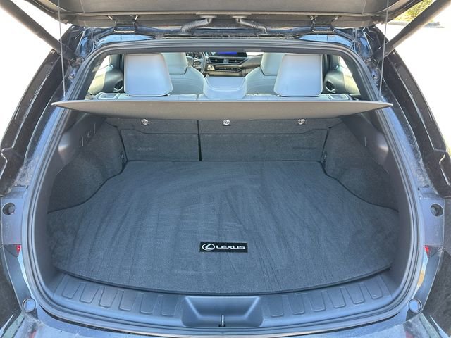 Used 2023 Lexus UX 250h FWD w/ Accessory Package (Z1) image 30