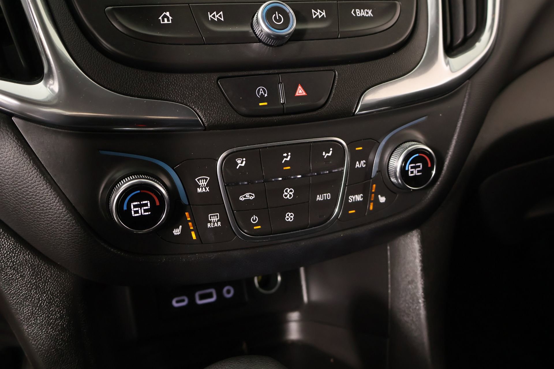 Used 2022 Chevrolet Equinox LT AWD/4WD image 7
