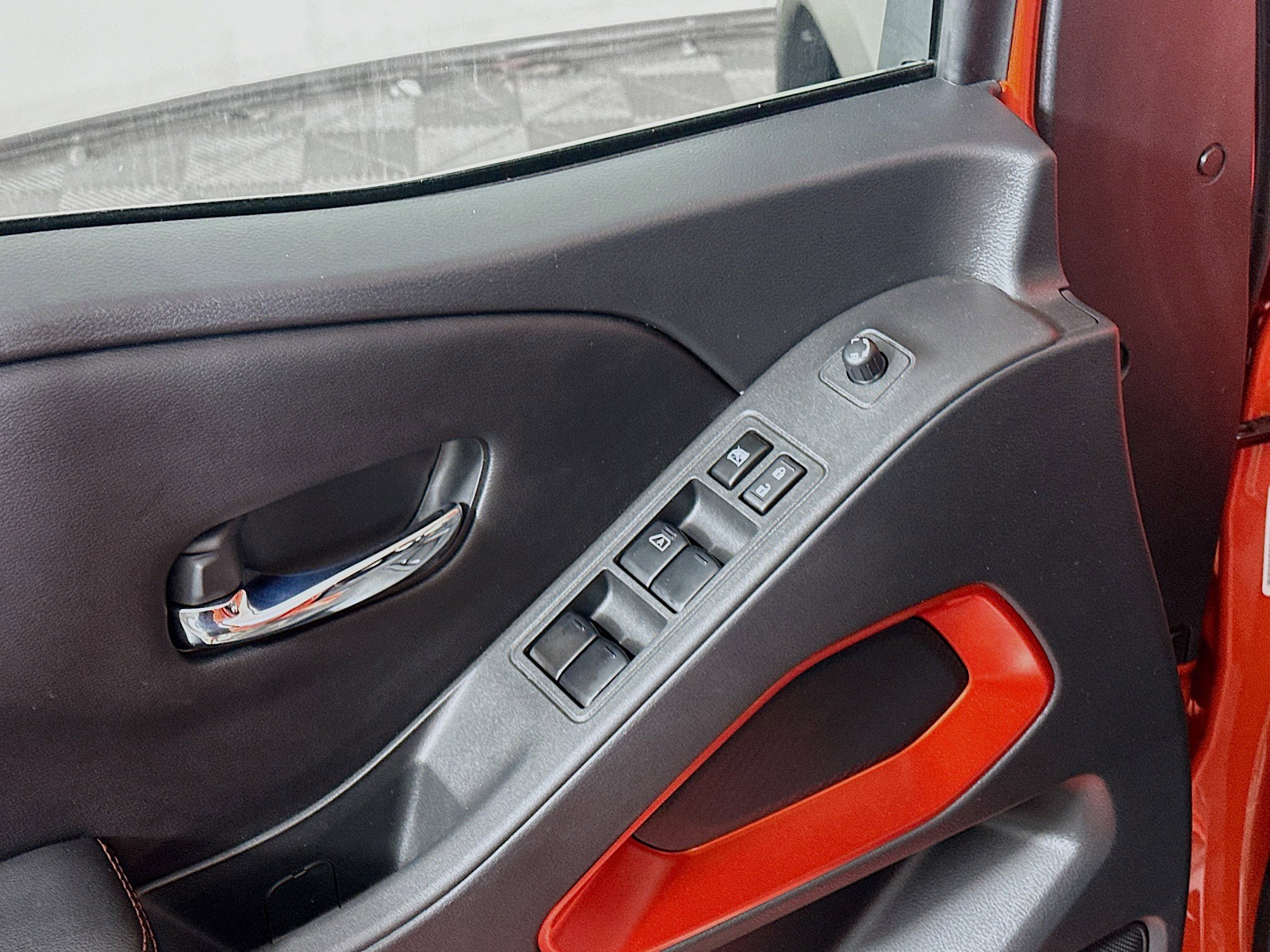 Used 2025 Nissan Frontier Pro-X w/ Pro Convenience Package image 15