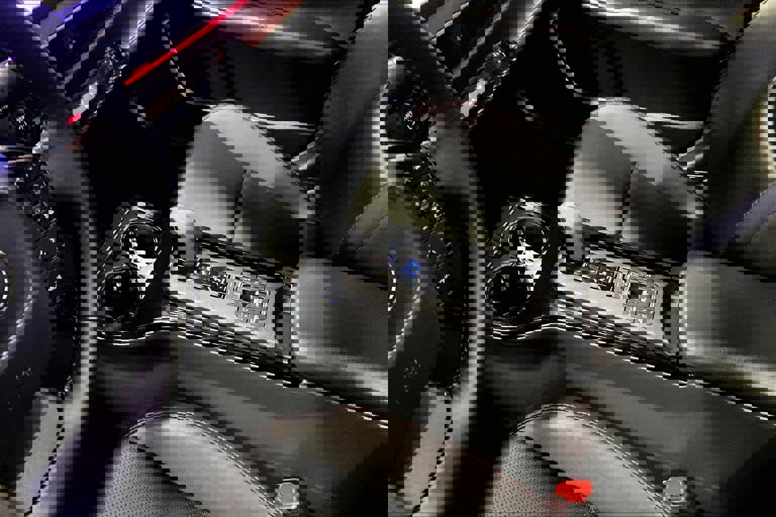 Used 2025 Toyota Prius Plug-In Hybrid image 14