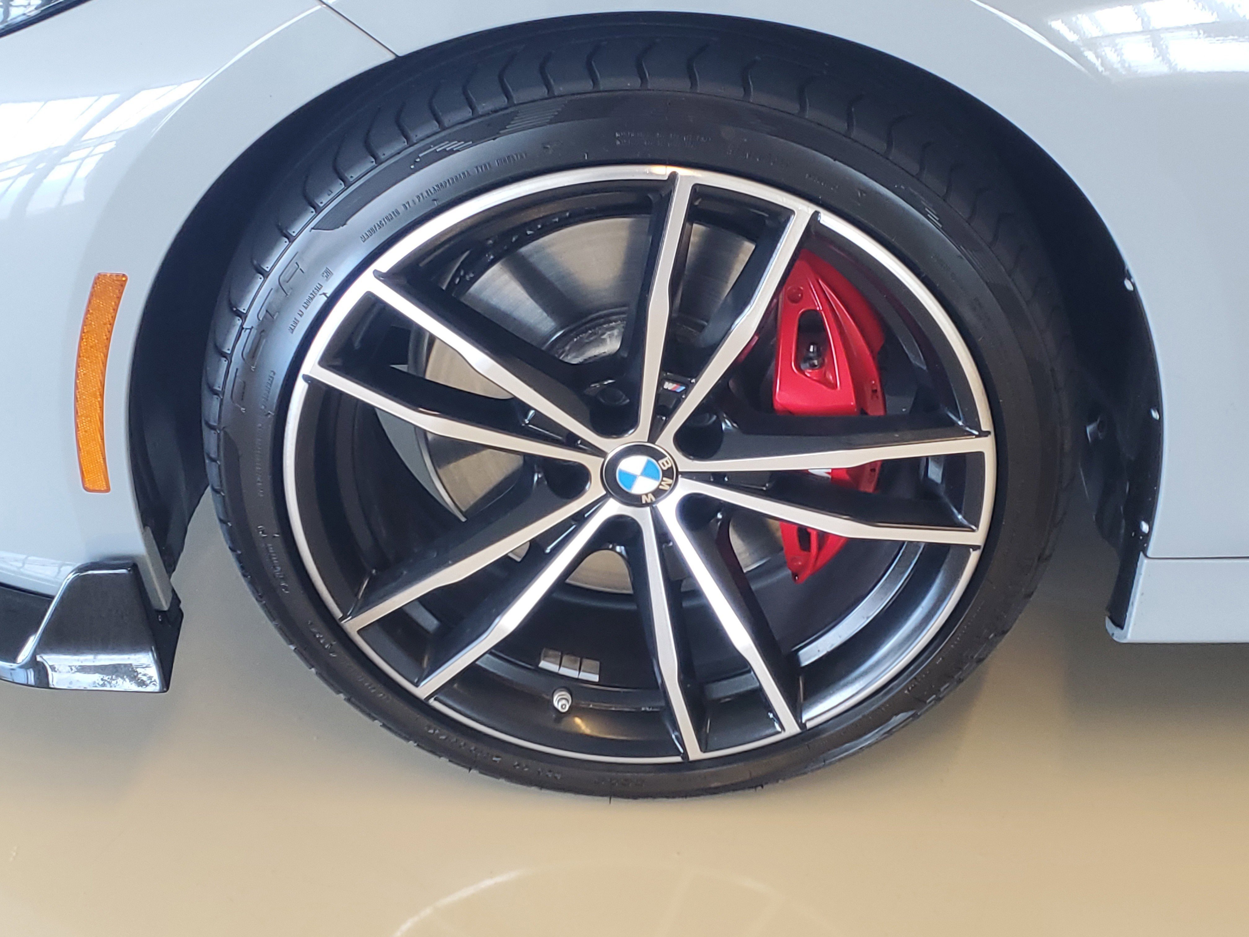 Used 2023 BMW 330i Sedan w/ M Sport Package image 6