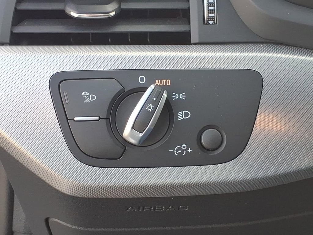 Used 2025 Audi A5 2.0T Premium Plus image 17