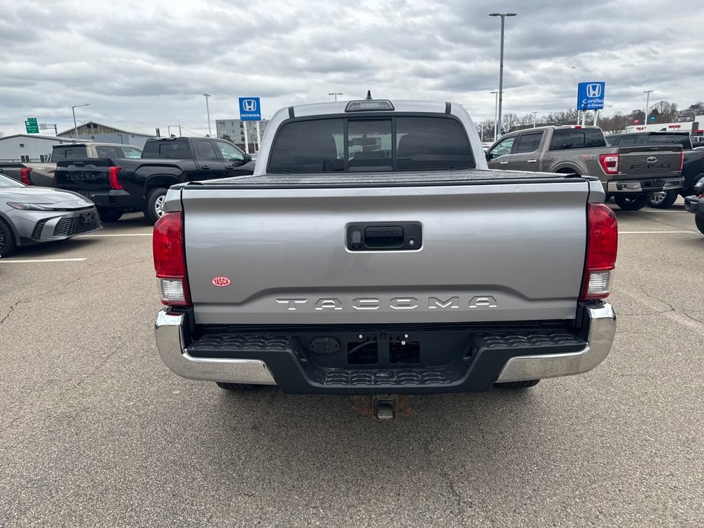 Used 2016 Toyota Tacoma TRD Off-Road w/ Towing Package image 6