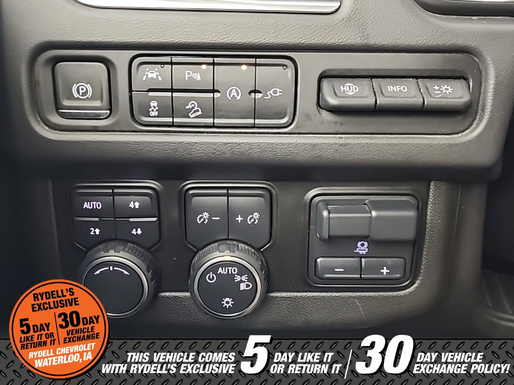 Used 2021 Chevrolet Tahoe High Country w/ Premium Package image 40