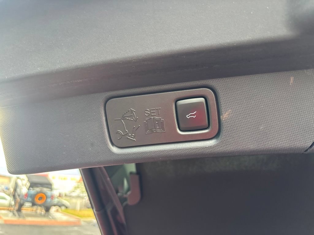Used 2022 Ford Mustang Mach-E Select w/ Comfort/Technology Package RWD image 11