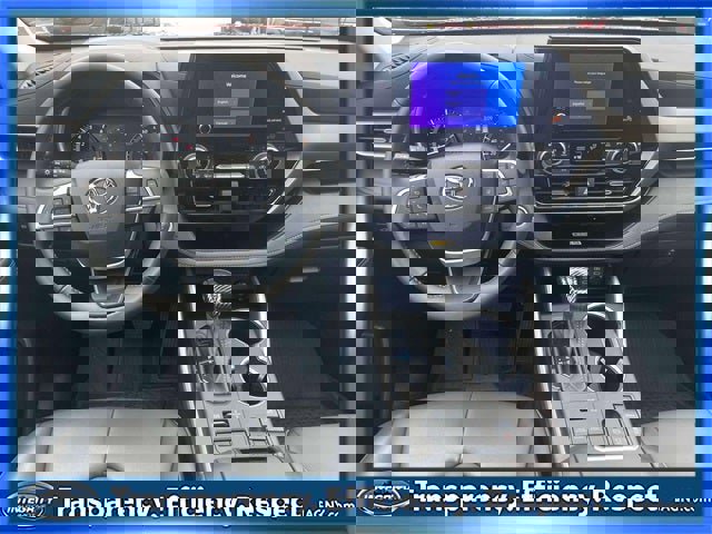 Certified 2024 Toyota Highlander XLE image 12