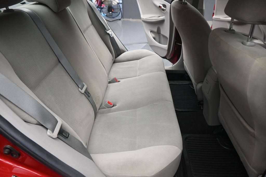 Used 2011 Toyota Corolla LE FWD image 16