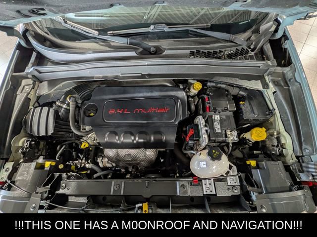 Used 2016 Jeep Renegade Trailhawk AWD/4WD image 22