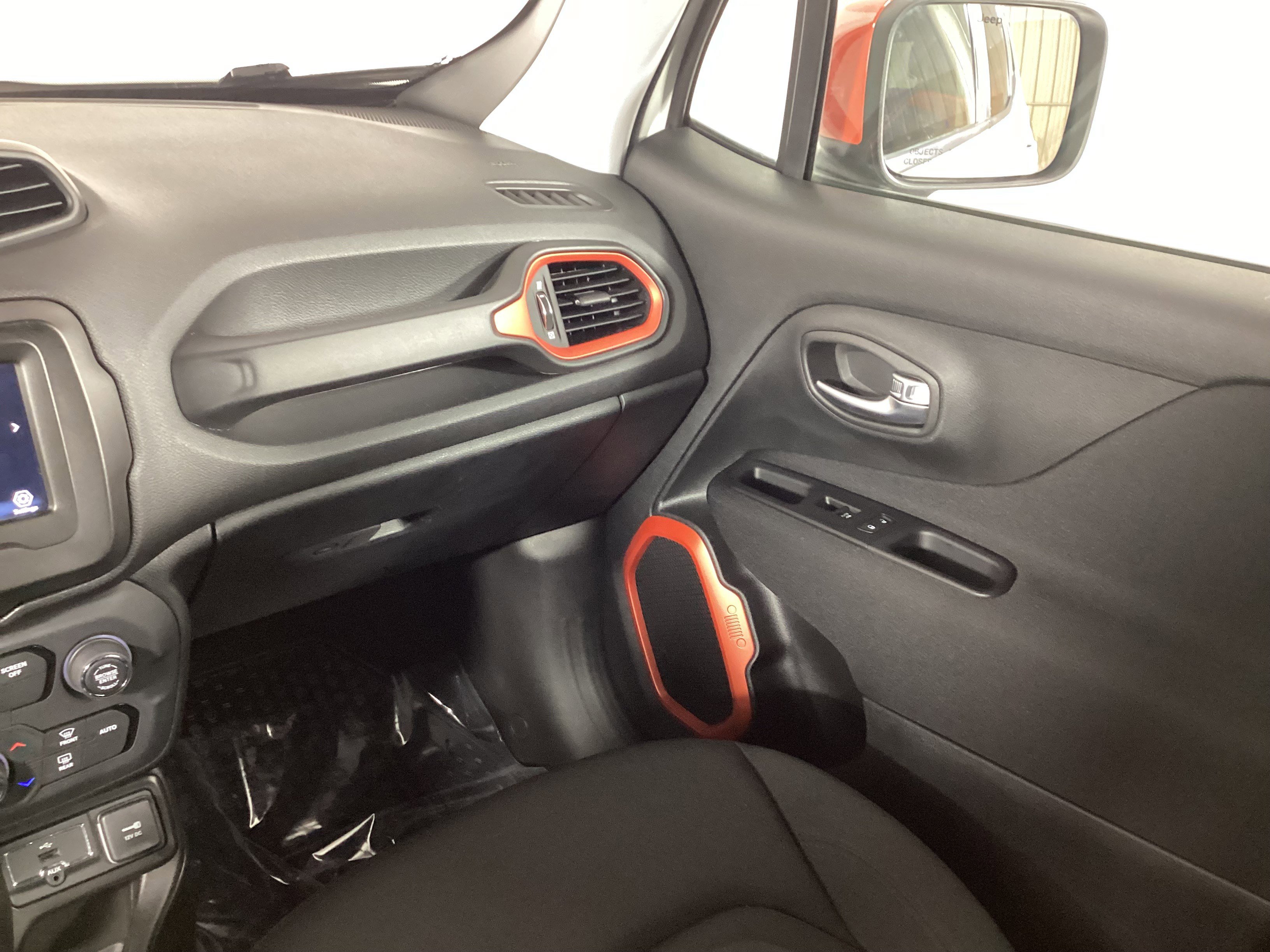 Used 2020 Jeep Renegade Latitude image 15