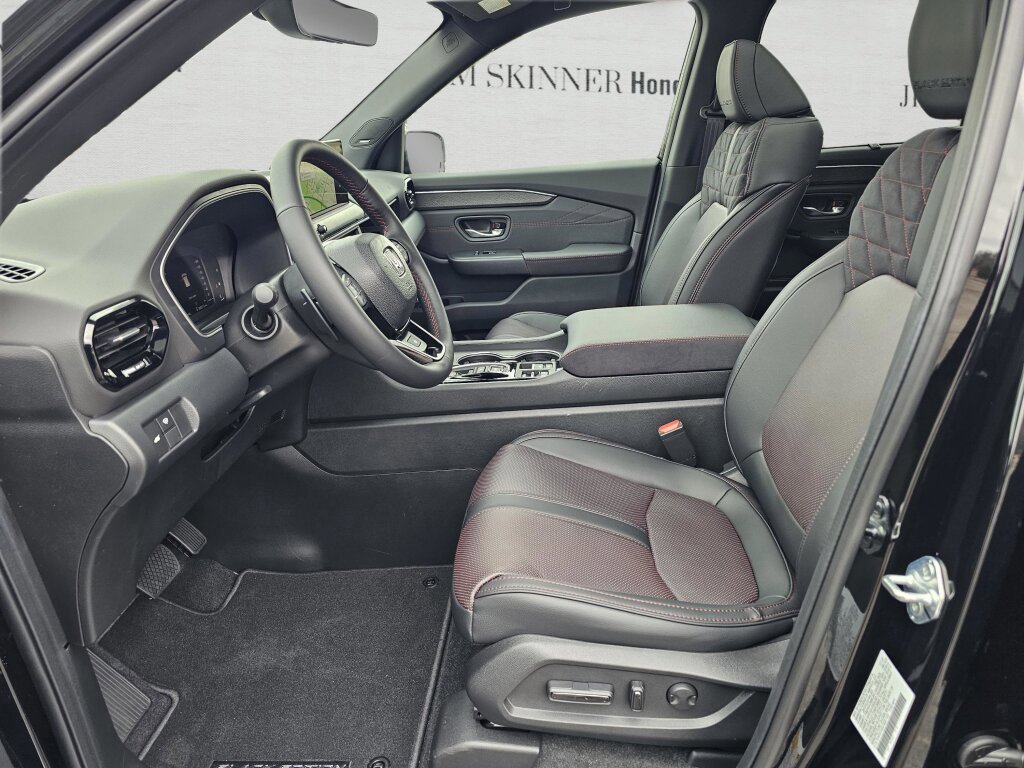 New 2026 Honda Pilot Black Edition image 17