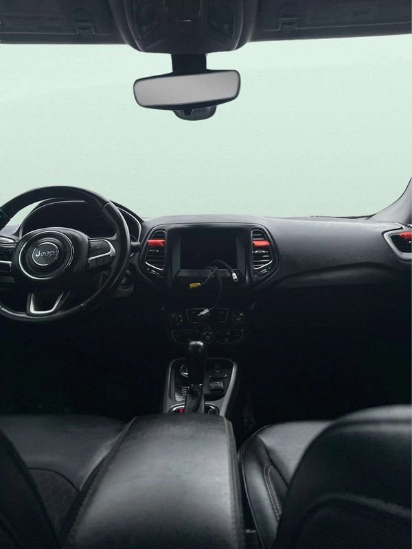 Used 2020 Jeep Compass Latitude AWD/4WD image 10