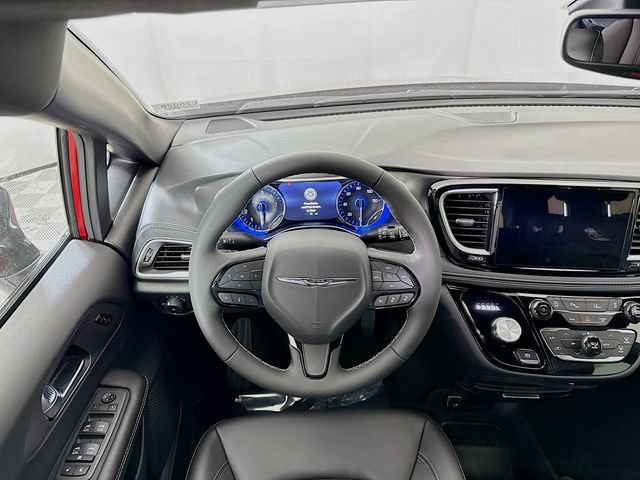 New 2026 Chrysler Pacifica Select w/ S Appearance Package FWD image 21
